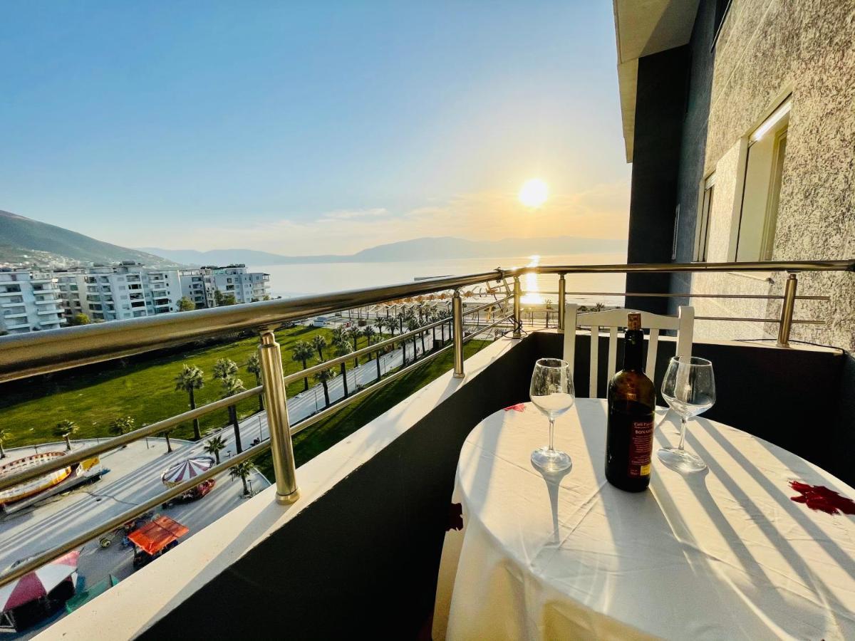 Jico Travel - Erjon Apartments Vlorë エクステリア 写真