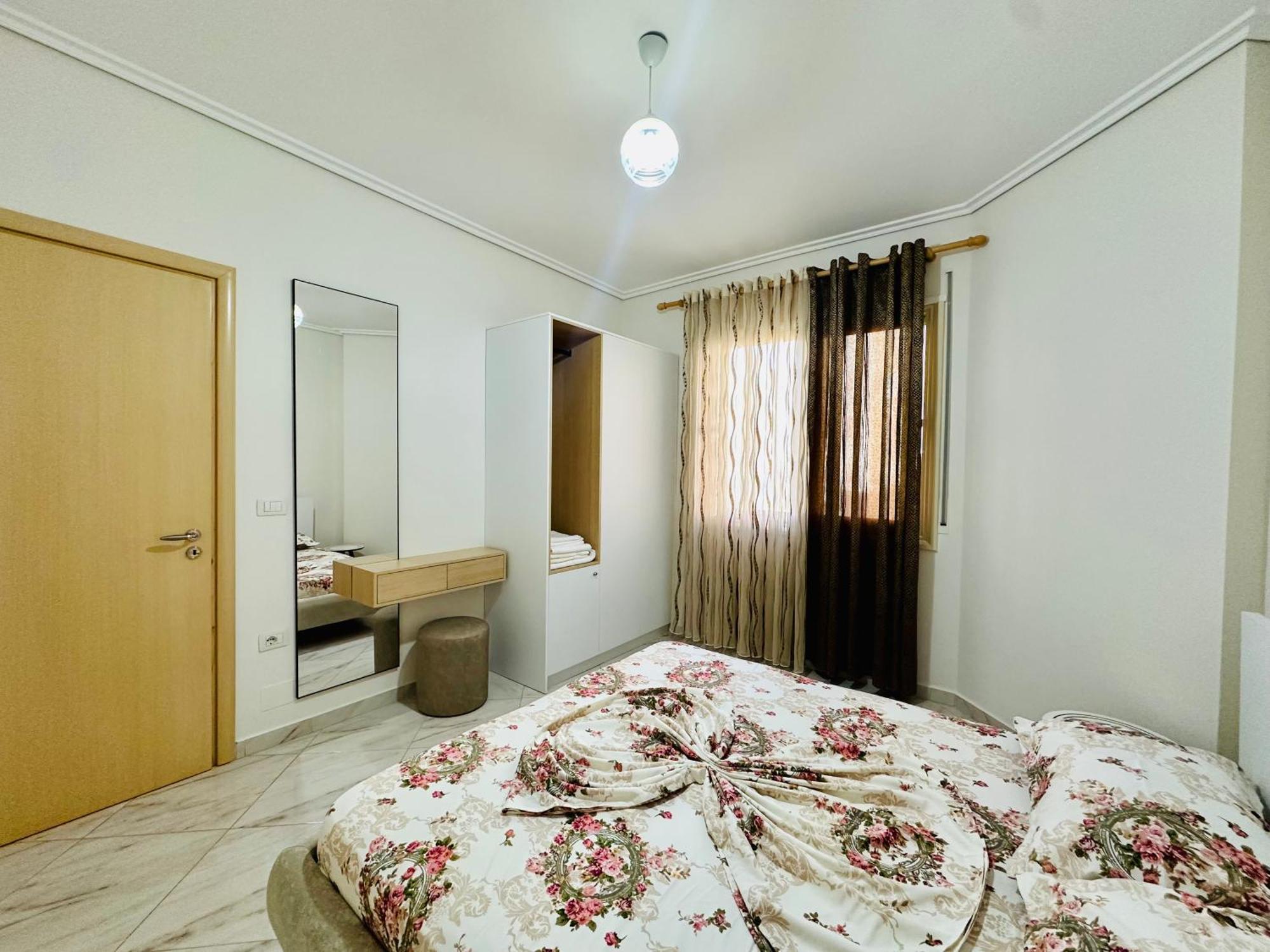 Jico Travel - Erjon Apartments Vlorë エクステリア 写真