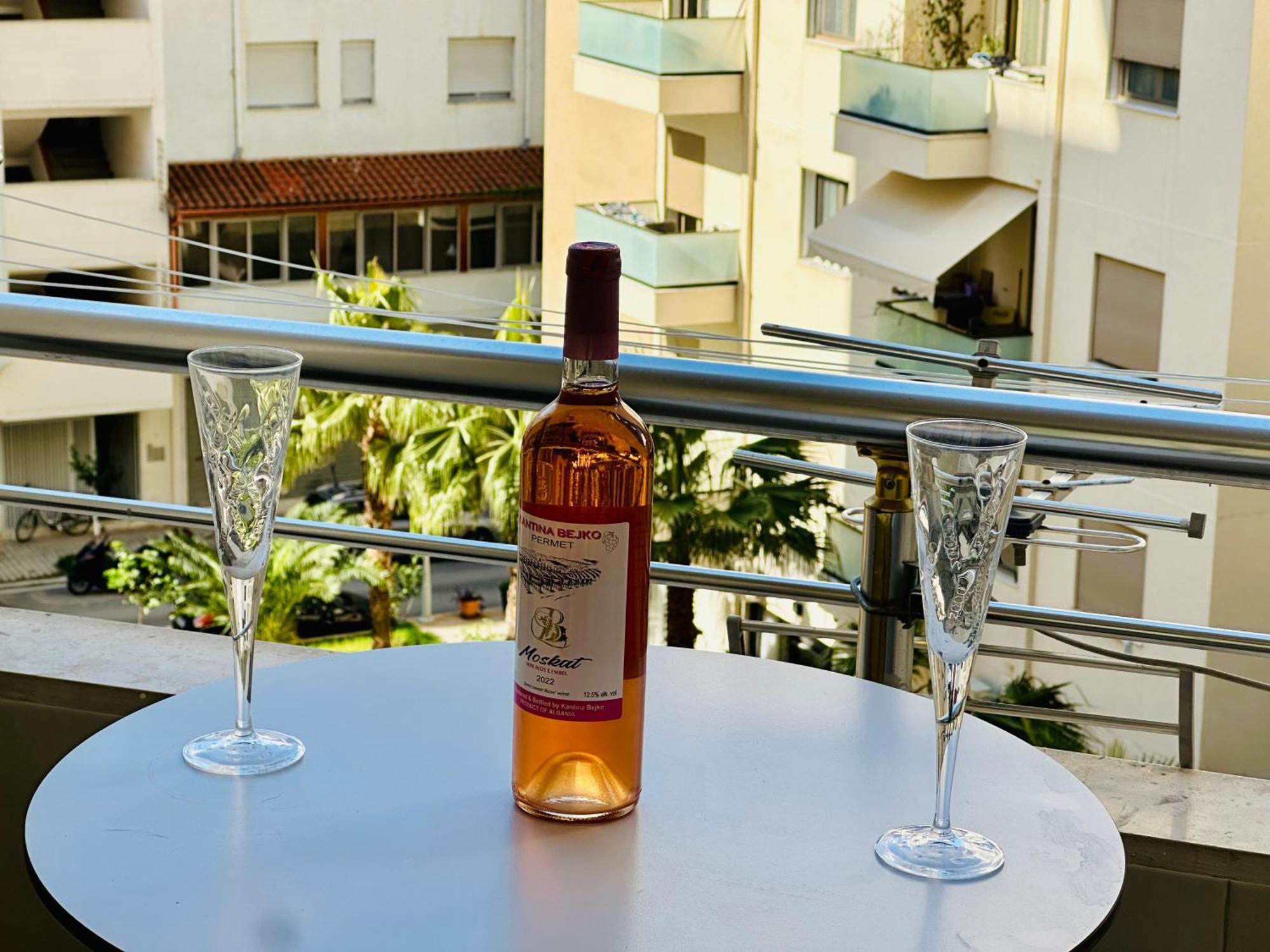 Jico Travel - Erjon Apartments Vlorë エクステリア 写真
